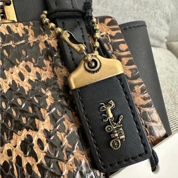 NWT Coach 1941 Troupe Tote 16 Genuine Snakeskin Black Crossbody - Picture 10 of 11